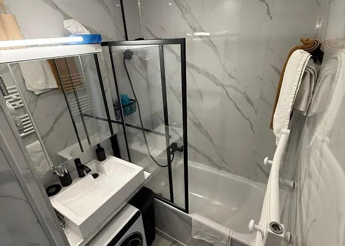 Normandy Garden Branville